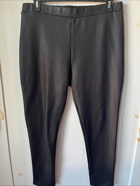 Women's Faux Leather Skinny Pants - Black